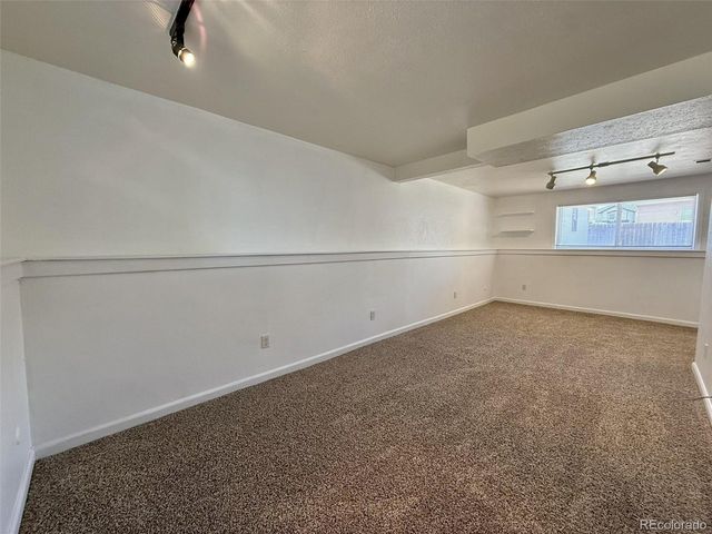 1865 S Ivory Ct, Aurora, CO 80017