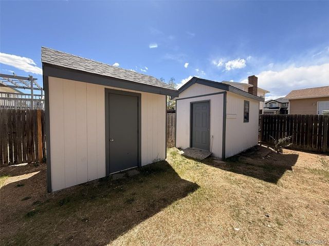 1865 S Ivory Ct, Aurora, CO 80017