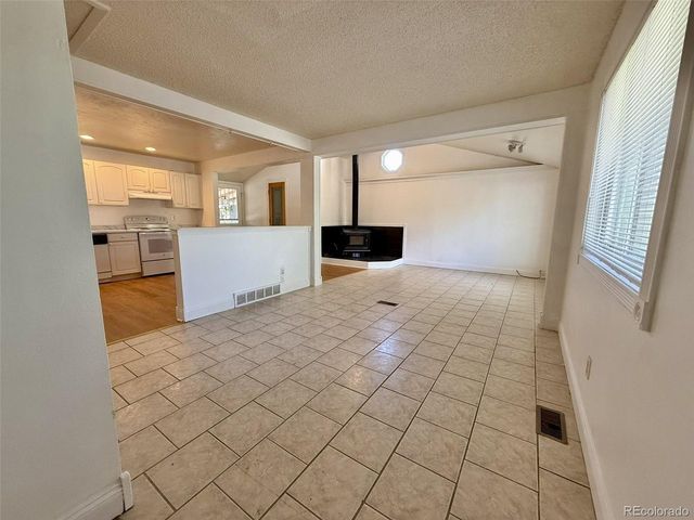 1865 S Ivory Ct, Aurora, CO 80017