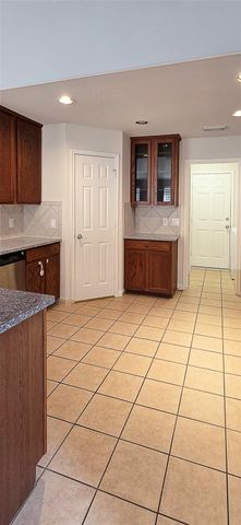 2202 Drake Falls Drive, Pearland, TX 77584