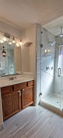 2202 Drake Falls Drive, Pearland, TX 77584