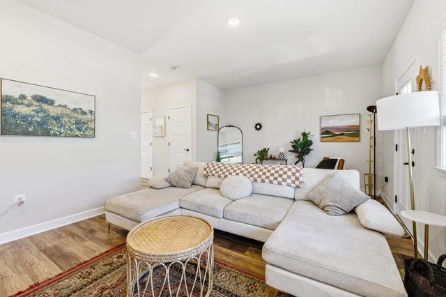 1309 PALOMINO TRL, Rockingham, VA 22801