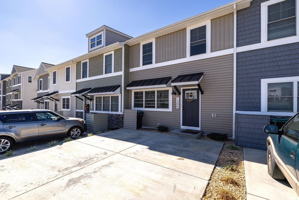1309 PALOMINO TRL, Rockingham, VA 22801