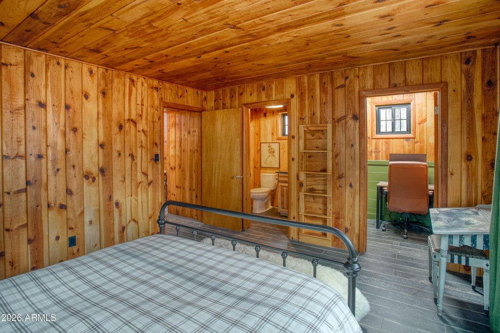 Image 11 of property listing at 3734 LARKSPUR Lane, Pinetop, AZ 85935