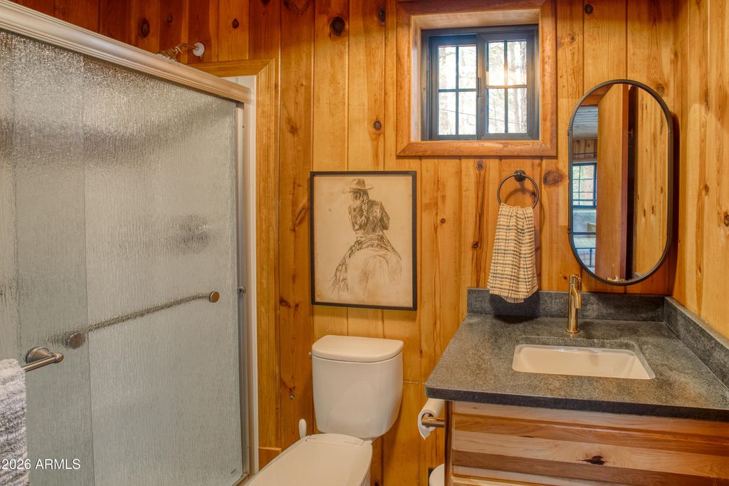 Image 12 of property listing at 3734 LARKSPUR Lane, Pinetop, AZ 85935