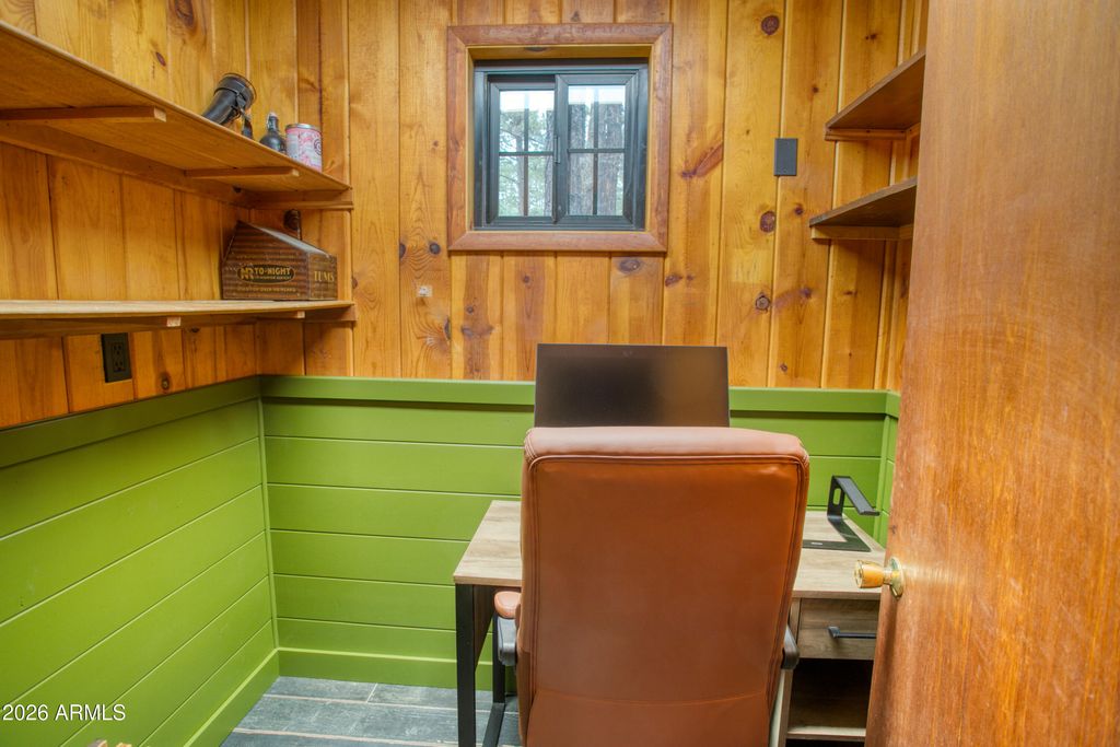 Image 19 of property listing at 3734 LARKSPUR Lane, Pinetop, AZ 85935