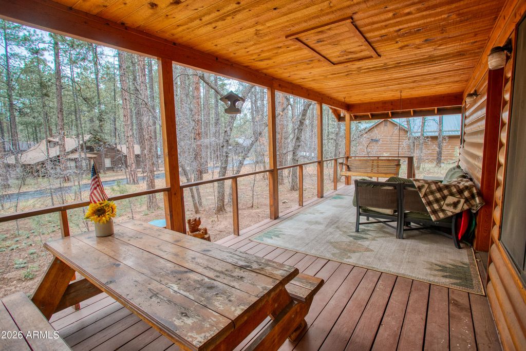 Image 20 of property listing at 3734 LARKSPUR Lane, Pinetop, AZ 85935