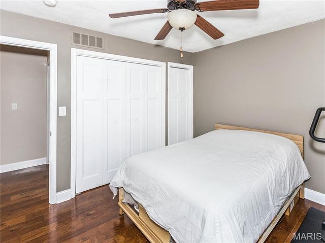 30 Lake Drive, Troy, IL 62294