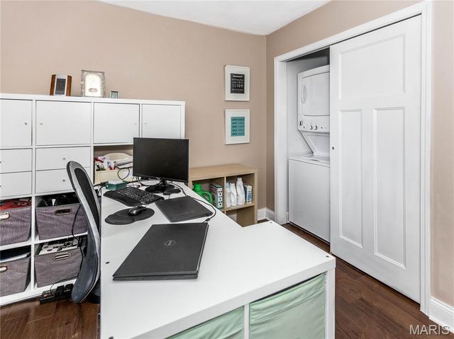 30 Lake Drive, Troy, IL 62294