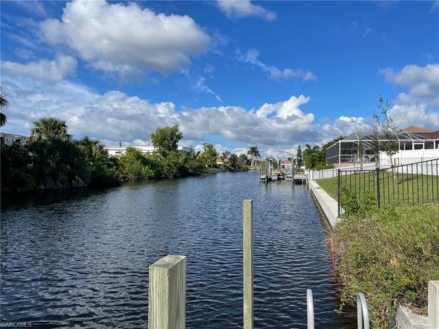 3814 SW 17th AVE, Cape Coral, FL 33914