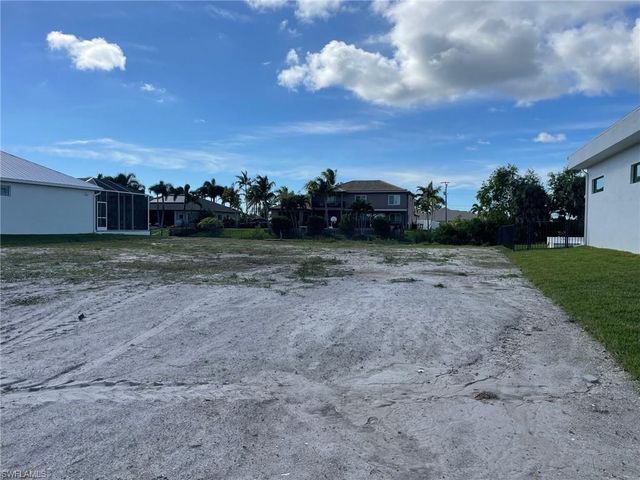3814 SW 17th AVE, Cape Coral, FL 33914