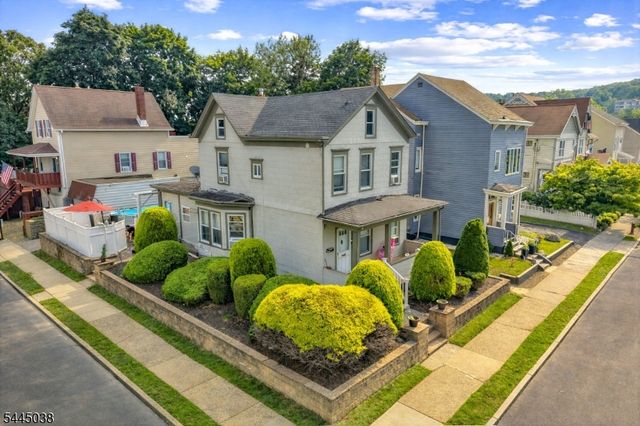 22 Norwood St, Haledon Boro, NJ 07508