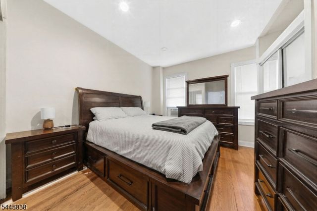 22 Norwood St, Haledon Boro, NJ 07508