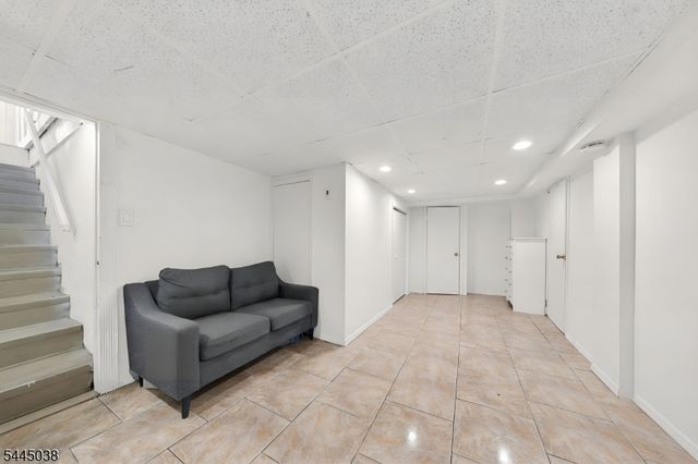 22 Norwood St, Haledon Boro, NJ 07508