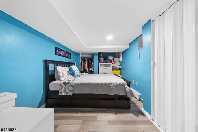 22 Norwood St, Haledon Boro, NJ 07508