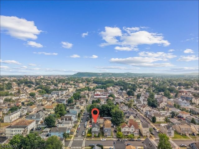 22 Norwood St, Haledon Boro, NJ 07508