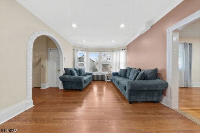 22 Norwood St, Haledon Boro, NJ 07508