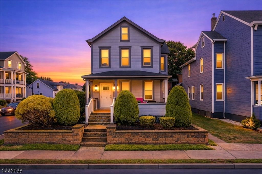 22 Norwood St, Haledon Boro, NJ 07508