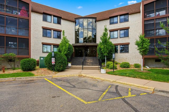 4710 58th Avenue N 306, Crystal, MN 55429