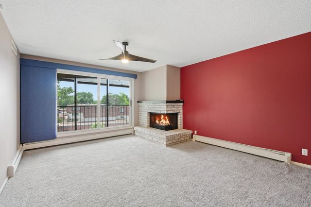 4710 58th Avenue N 306, Crystal, MN 55429