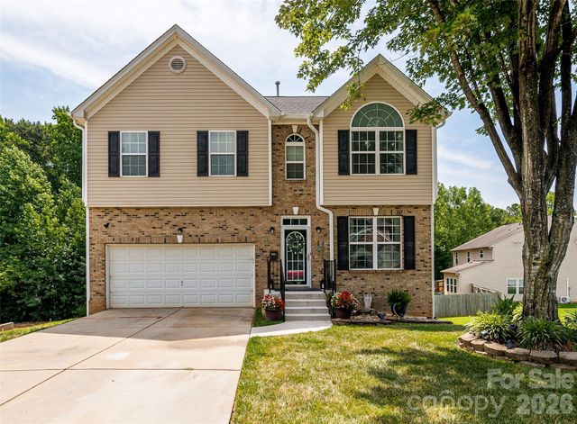4816 Eagle Creek Drive, Charlotte, NC 28269