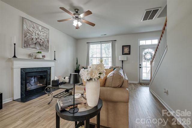 4816 Eagle Creek Drive, Charlotte, NC 28269