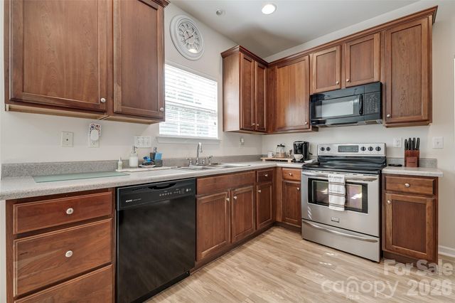 4816 Eagle Creek Drive, Charlotte, NC 28269