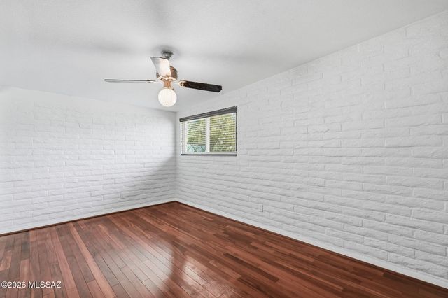 618 S Staunton Drive, Tucson, AZ 85710
