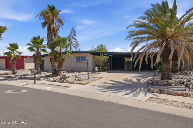 618 S Staunton Drive, Tucson, AZ 85710