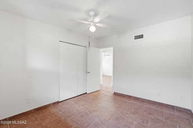 618 S Staunton Drive, Tucson, AZ 85710