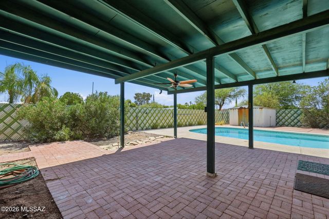 618 S Staunton Drive, Tucson, AZ 85710
