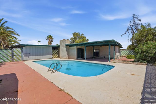 618 S Staunton Drive, Tucson, AZ 85710