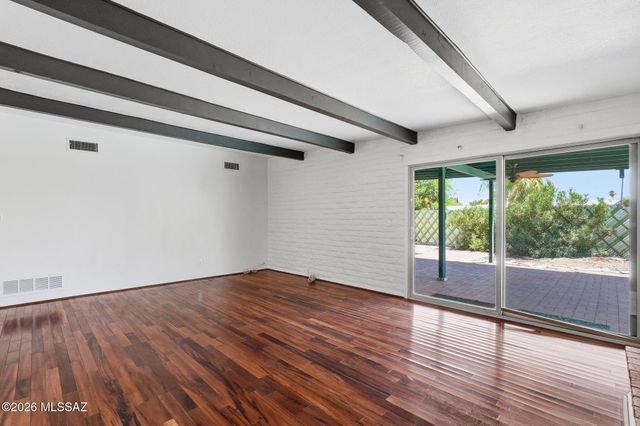 618 S Staunton Drive, Tucson, AZ 85710