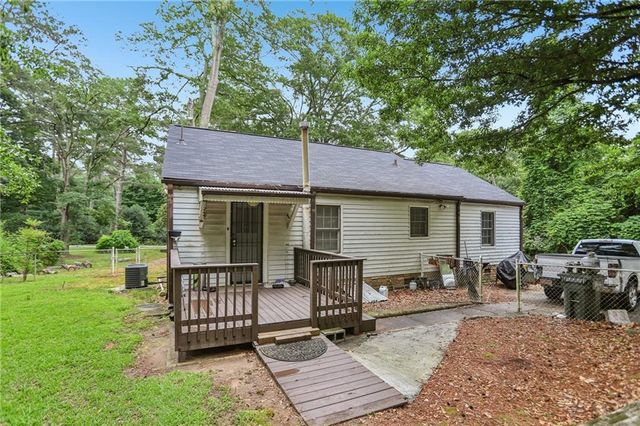 5830 Garner Road SW, Mableton, GA 30126