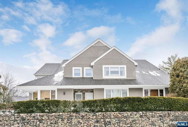 122 Brewster Road, Wyckoff, NJ 07481