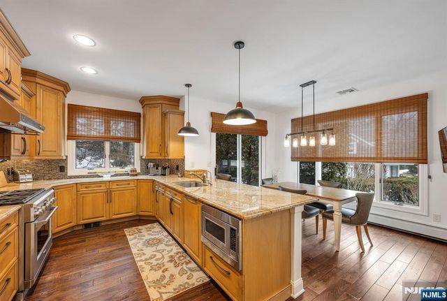 122 Brewster Road, Wyckoff, NJ 07481