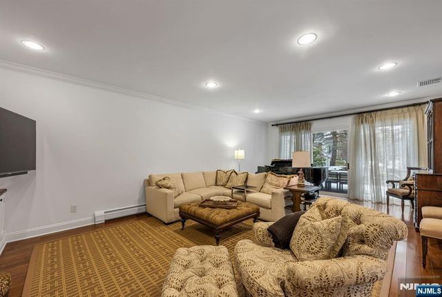 122 Brewster Road, Wyckoff, NJ 07481