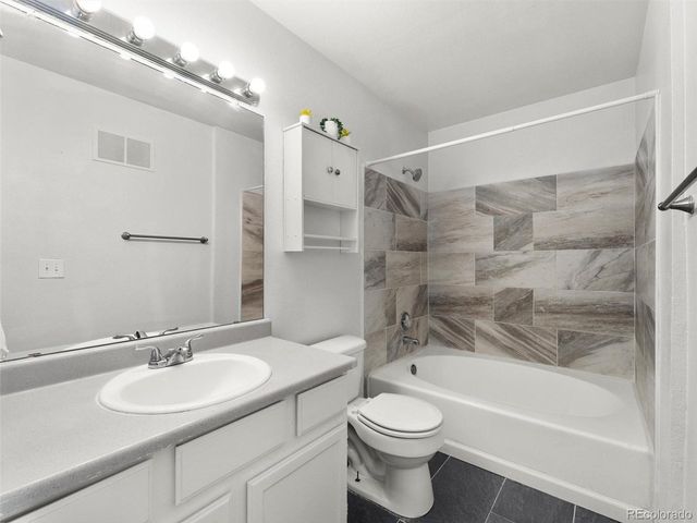 4460 S Pitkin St 120, Aurora, CO 80015