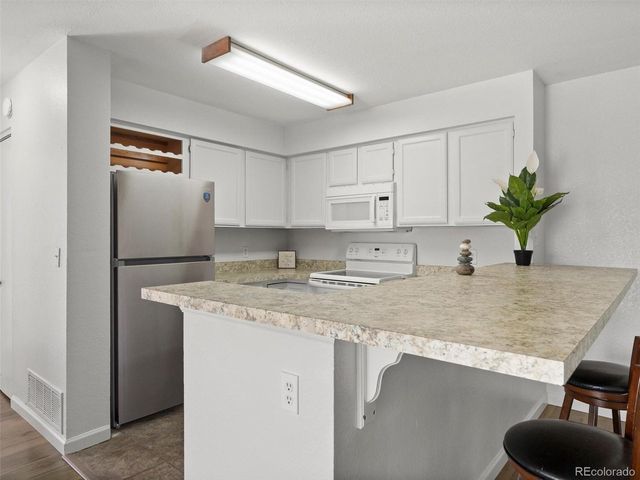 4460 S Pitkin St 120, Aurora, CO 80015