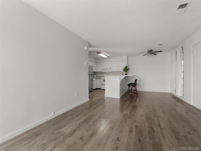 4460 S Pitkin St 120, Aurora, CO 80015