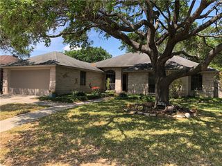 6238 Brockhampton St, Corpus Christi, TX 78414
