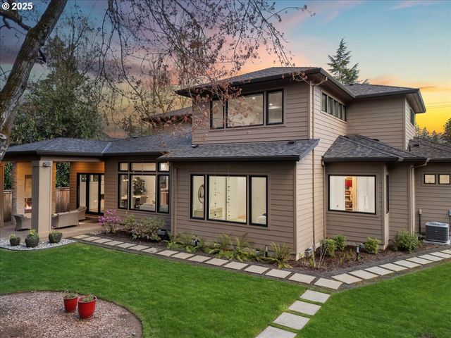 5455 CHILDS Rd, Lake Oswego, OR 97035