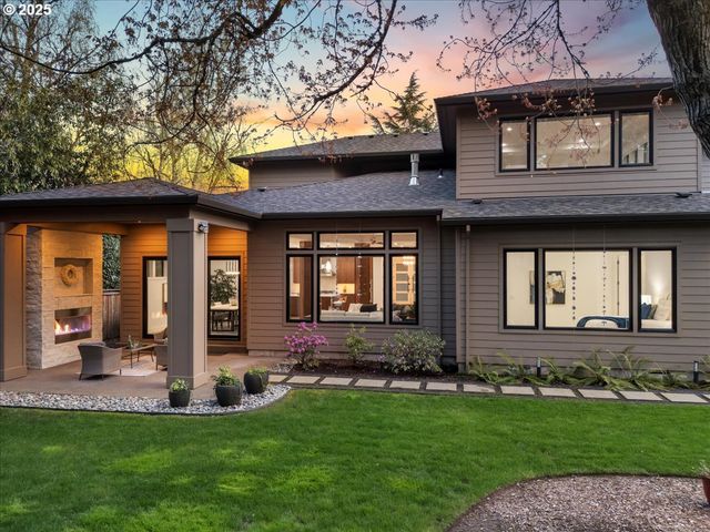 5455 CHILDS Rd, Lake Oswego, OR 97035