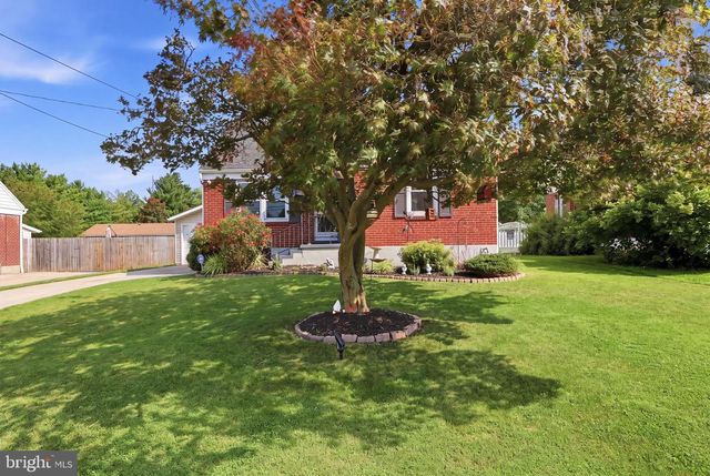 2160 HESS RD, York, PA 17404