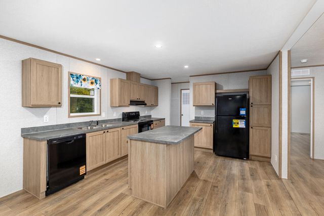 5265 Huck Drive, Sheridan, MI 48884