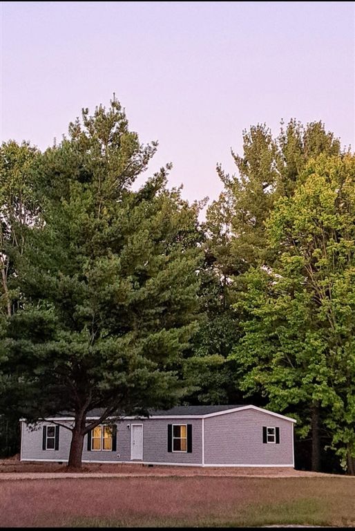 5265 Huck Drive, Sheridan, MI 48884