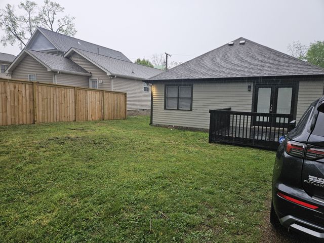 907 11th Ave, N, Nashville, TN 37208