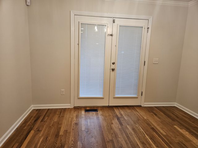 907 11th Ave, N, Nashville, TN 37208