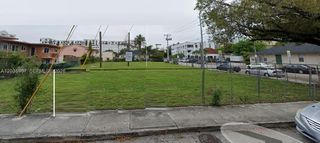 240 SW 7th Avenue, Miami, FL 33130