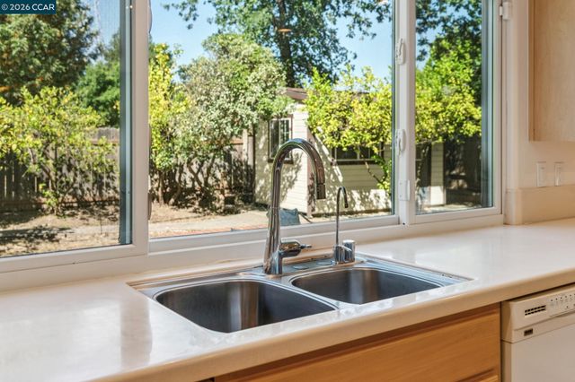 410 Dunblane Dr, Walnut Creek, CA 94598